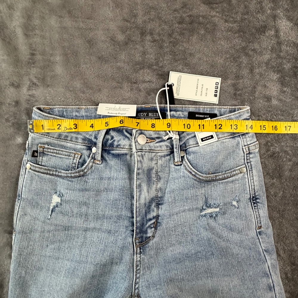 Judy Blue Mid Rise Skinny Jeans Light Blue Distressed Tummy Control 7/28 JB88191 - Picture 5 of 11